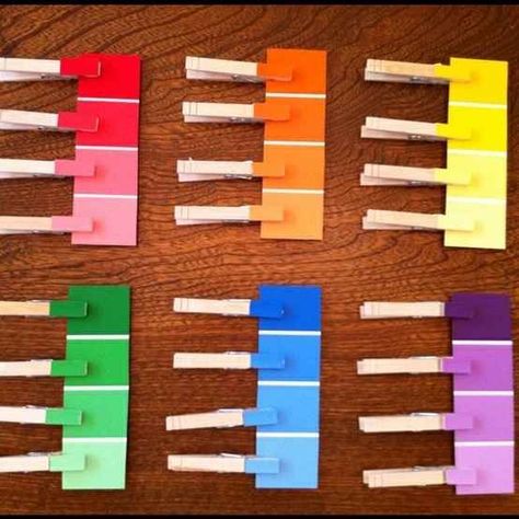 Use paint chips to make this color-matching game. | 31 Clever And Inexpensive Ideas For Teaching Your Child At Home Montessori Color, Montessori Ideas, Paint Swatches, Matching Activity, Aktivitas Montessori, Color Sorting, Toddler Fun, Fine Motor Activities, Paint Chips