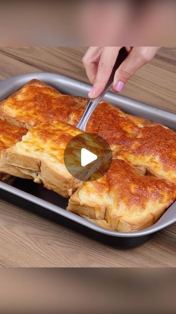 13K likes, 71 comments - yummakers on January 3, 2024: "After trying this recipe I don’t want to make it any other way. #cheese #ham #cheddarcheese". Special Brunch Ideas, Quiche Video Recipes, Ham And Cheese Grilled Cheese, Ham And Cheese Sandwich Ideas, Easy Work Breakfast, Video Food Recipes, Easy Recepiece, Ham And Cheese Recipes, Cheese Breakfast Ideas