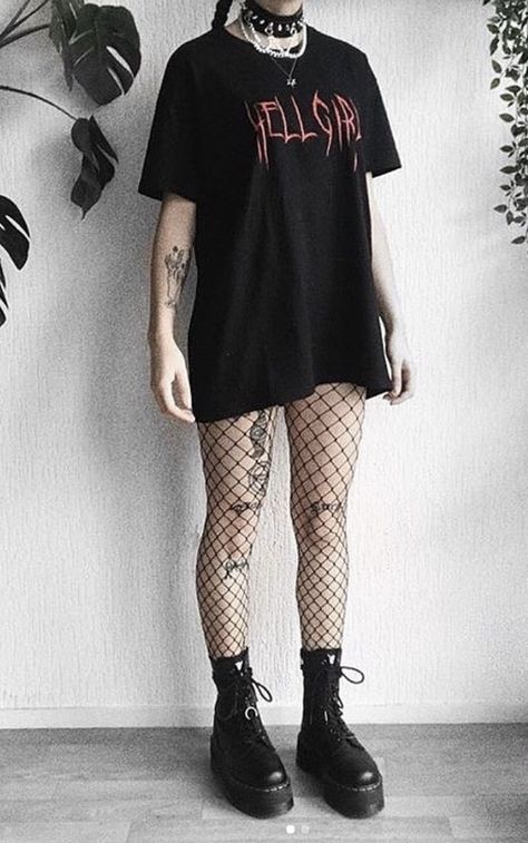 Fishnet Stockings Outfit Oversized Shirt, Big Tee Shirt Outfits Fishnet, Black Dress Fishnet Tights Outfit, Goth Oversized Shirt Outfit, Band Shirt Outfits Grunge, Band Tee Outfits Grunge, Cute Punk Outfits, Soft Goth Fashion, Grunge Outfits Black