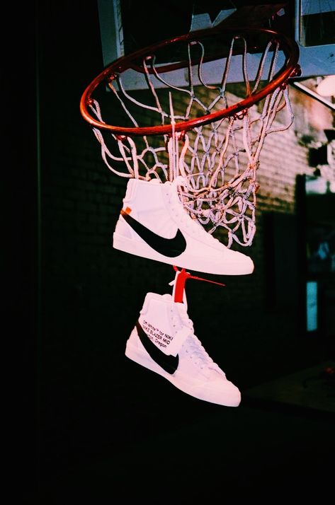 Nike Blazers 77, Blazer 77, Shoes Fashion Photography, Nike Blazers, Street Beat, Nba Wallpapers, Nike Shoes Jordans, Red Wallpaper, Nike Blazer