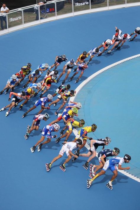 Inline Speed Skating. Rosario, Argentina 2014. Inline Skating Aesthetic, Athletic Motivation, Inline Speed Skating, Speed Roller Skates, Inline Speed Skates, Roller Blading, Cycling Jersey Design, Athlete Motivation, Roller Blades