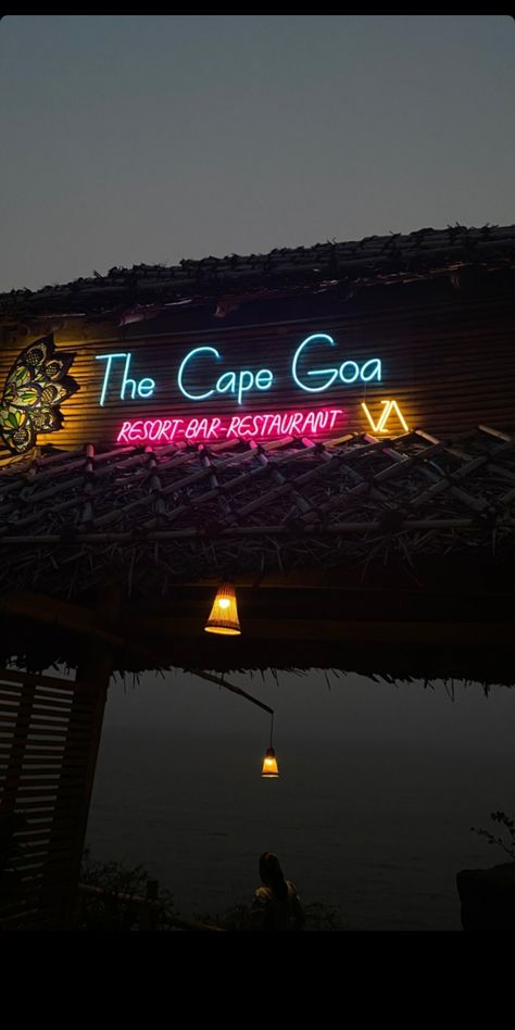 Resort Snapchat Story India, Goa Pub Video, Goa Snaps Night, Goa With Friends Aesthetic, Goa Food Snap, Goa Airport Snapchat, Goa Trip Aesthetic, Goa Snapchat, Goa Snapchat Stories