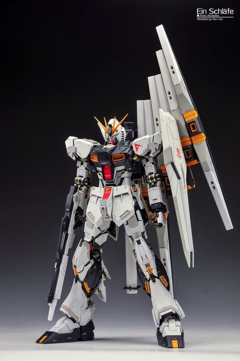 Custom Build: MG 1/100 RX-93 nu Gundam Ver. Ka "Detailed" - Gundam Kits Collection News and Reviews Nu Gundam Ver Ka, Nu Gundam, Gundam Toys, Gundam Mobile Suit, Gundam Wallpapers, Cool Robots, Gundam Custom Build, Armored Core, Gunpla Custom