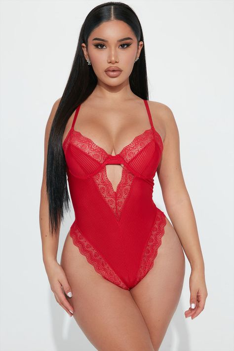 Burgundy Fashion, Sleepwear Fashion, Fashion Nova Outfits, Janet Guzman, Costume Intero, Garters, Bra And Panty Sets, Neck Lace, Demi Lovato