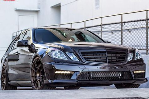 Murderous E63 AMG Wagon by RENNtech. This is one mean mommy-mover. E63 Amg Wagon, Mercedes Wagon, Amg Wagon, Amg E63, Mercedes Benz E63, Merc Benz, Mercedes Benz E63 Amg, Sick Cars, Mercedes Benz E550