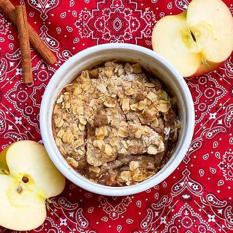 Individual Apple Crisp | Recipes | WW USA Individual Apple Crisp Recipe, Individual Apple Crisp, Points Plus Recipes, Crisp Recipes, Weight Watchers Points Plus, Apple Crisp Recipes, Sunday Meal Prep, Food Challenge, Frozen Chicken