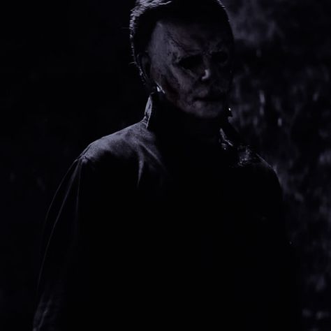 Halloween Kills Icons Micheal Myers Icon, Micheal Myers Pfp, Michael Myers Aesthetic, Iconic Slashers, Michael Myers Pfp, Icon Halloween, Jojo Bizarro, Lost In Life, Ios Homescreen