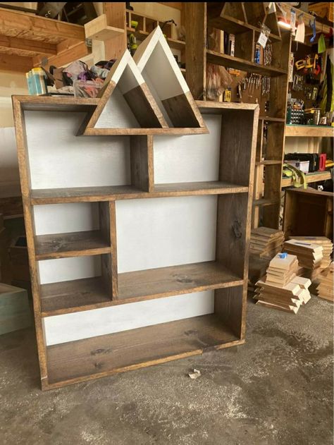 Mountain Shelf Diy Plans, Beginner Wood Working Project, Mountain Bookshelf, Boy Nursery Mountains, Mountain Shelves, Nursery Shelving, Wood Furniture Projects, Diy Kids Room, Mountain Shelf