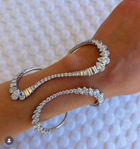 Open Bracelet, Luxury Necklace, Contemporary Jewellery, Fine Jewellery, High Jewelry, Personal Shopping, Fashion Advice, Jewellery And Watches, Diamond Bracelet