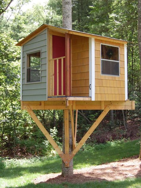 Treehouse Diy Plans, Simple Tree House, Tree Deck, Tree House Plans, Tree Fort, Tree Support, Tree House Diy, Build A Playhouse, Tree House Kids