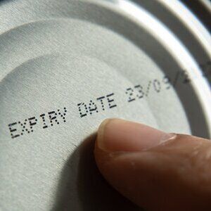 Food Expiration Dates, Expiration Dates On Food, Expiration Date, Fried Eggs, Healthy Living Tips, What You Think, You Think, Dates, Thinking Of You