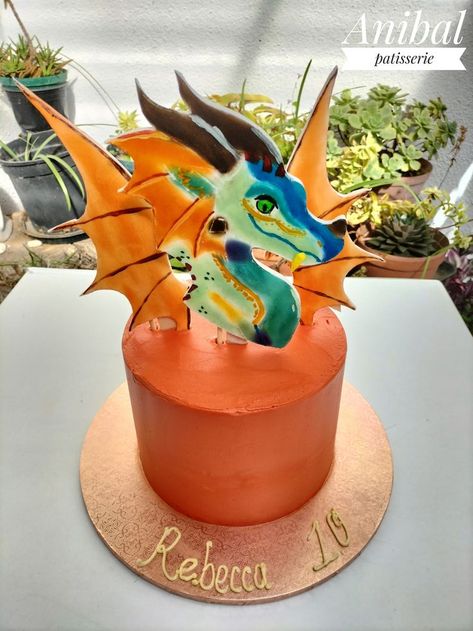 Fire Cupcakes, Dragon Themed Birthday Party, Dragon Birthday Cakes, Fire Cake, Ninjago Cakes, Dragon Cakes, Dragon Birthday Parties, Dragon Cake, Festa Harry Potter