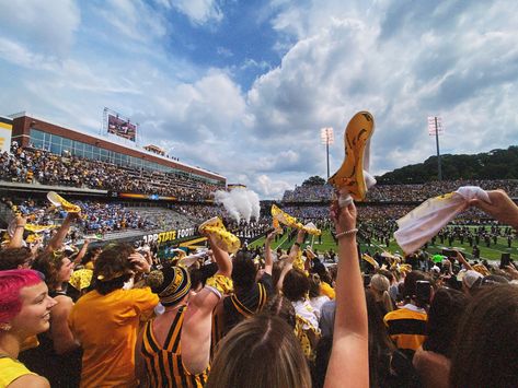 App State Football, Appalachian State University Aesthetic, App State Aesthetic, App State University, Appalachian State Football, Appalachian State University, App State, College Experience, College Aesthetic