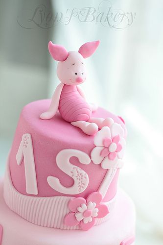 Piglet Cake Ideas, Piglet Themed Birthday Party, Piglet First Birthday Party Ideas, Piglet Birthday Cake, Piglet Cake, Piglet Birthday, Birthday Cale, Sheep Cake, Winnie The Pooh Cake