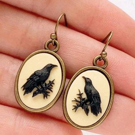 Vintage Antique Look Crow Earrings New! No Tag. Nwot! Raven Crow Vintage Antique Style Pendant Unique Goth Gothic Victorian Steampunk Edgar Allen Poe Gift Halloween Contemporary Crow Jewelry, Raven Jewelry, Raven Pendant, Halloween Retro, Black Raven, Cameo Earrings, Romantic Goth, Trendy Fashion Jewelry, Edgar Allan