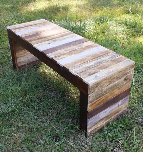 faire un banc en palette de bois facile- idées pour les débutants Pallet Wood Table, Pallet Bench, Reclaimed Pallets, Pallet Designs, Recycled Pallet, Pallet Creations, Recycled Pallets, Reclaimed Pallet Wood, Pallet Crafts