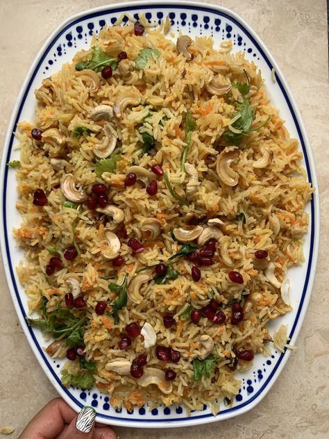 Rice With Cashews, Rice With Meat, Mediterranean Rice, Carrot Rice, Variety Rice, Cashew Recipes, Coconut Rice Recipe, Daily Dozen, Cooking Rice