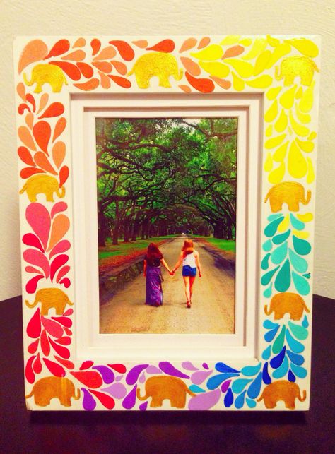 Picture Frame Painting Ideas Diy Wood, Painting On Picture Frames, Mexican Picture Frame, Wooden Picture Frame Painting Ideas, Photo Frame Painting Ideas, Picture Frame Painting Ideas Diy, Frame Painting Ideas, Photo Frame Painting, Mexican Pictures