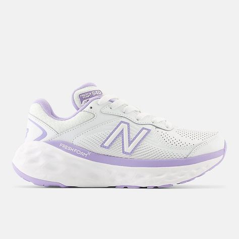 These Are the Best New Balance Shoes for Walking in Comfort and Style New Balance Walking Shoes, Comfortable Walking Shoes, New Balance Fresh Foam, New Balance Women, New Balance Shoes, Walking Shoes, Fun Bags, Top Shoes, New Balance