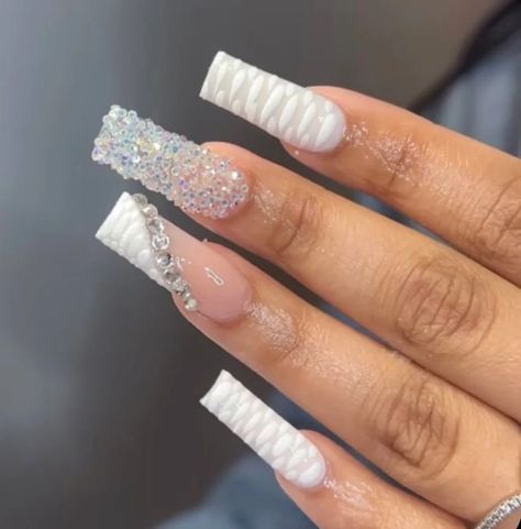 White Christmas Nails, Long Acrylic Nail Designs, Colored Acrylic Nails, White Acrylic Nails, Short Square Acrylic Nails, Long Acrylic Nails Coffin, Nail Sets, Acrylic Nails Coffin Pink, Long Square Acrylic Nails