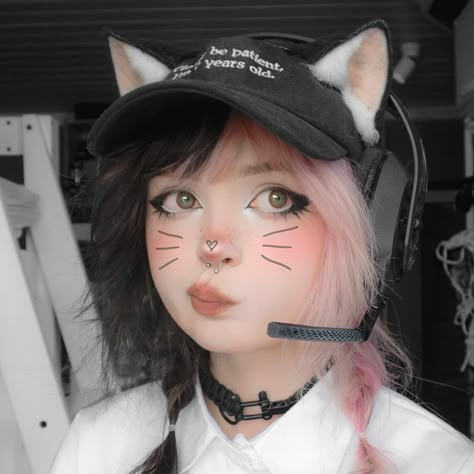 Milkgore Makeup, Cute Egirl Makeup, Egirl Icons, Bandana Hairstyles For Long Hair, Cat Girl Costume, Cat Halloween Makeup, E Girl Clothes, Hello Kitty Makeup, Alt Girls