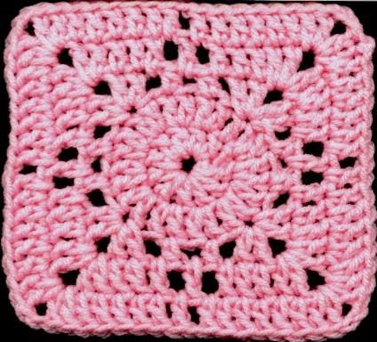 Krissy's Granny Square @1999 By N. L. Banks This pattern is copyrighted, and may not be used on any media, including websites. It is fo... Crochet Cottage, Sunburst Granny Square, Crochet Granny Squares, Yarn Blanket, Crochet Granny Square Afghan, Granny Square Crochet Patterns Free, Crochet Granny Square Blanket, Crochet Blocks, Crochet Square Patterns