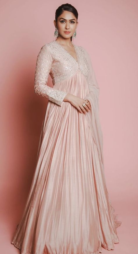 Sangeet Outfit Sisters Gown, Kali Anarkali Dress, Anarkali Gown Floor Length, Maternity Gowns Indian, Plain Kurti Designs, Indian Maternity, Full Gown, Long Shirt Women, Ikkat Dresses