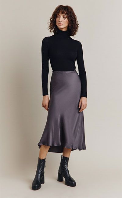 Silk Midi Skirt With Sweater, Styling A Slip Skirt, Petite Midi Skirt, Satin Skirts, Satin Skirt Outfit, Midi Slip Skirt, Satin Slip Skirt, Silk Midi Skirt, Satin Camisole