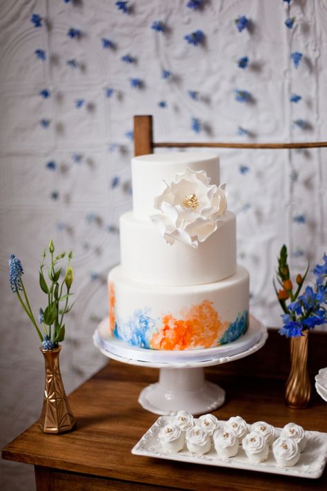 Mediterranean Inspired Orange & Blue Wedding Ideas via TheELD.com Orange And Blue Wedding Cake, Blue And Orange Cake, Wedding Cake Designs Blue, Orange Blue Wedding, Orange Wedding Cake, Blue Wedding Ideas, Purple Champagne, Fall Purple, Wedding Color Palettes