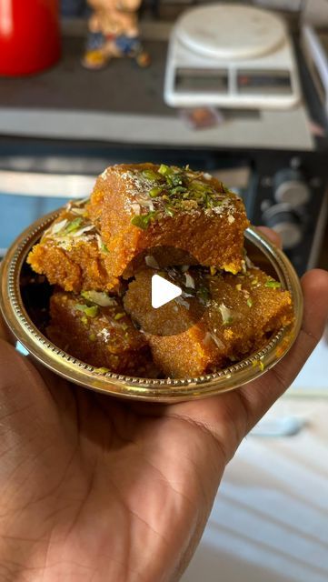 Mohanthal Recipe Video, Diwali Nasta, Mohanthal Recipe, Diwali Sweets Recipe, Love Reels, Diwali Sweets, Diwali Food, Indian Cooking Recipes, Sweet Dishes Recipes