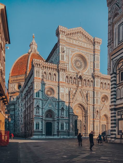 Florence Italy Duomo, The Duomo Florence, Florence Astethic, Italy Aesthetic Florence, Florence Italy Photo Ideas, Florence Aesthetic Italy, Florence Core, Florence Pictures, Florence Architecture