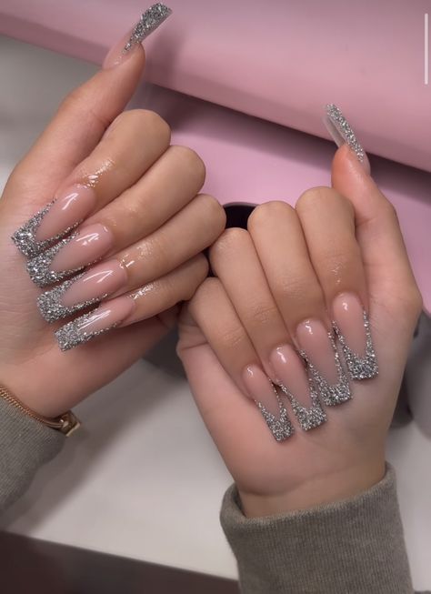 Reflective Acrylic Nails, Reflective Glitter Nails French, Glitter French Tips Acrylics, Reflective Glitter Nails, Blooming Nails, Glitter French Nails, Acrylic Nail Designs Coffin, Reflective Nails, Acrylic Nails Nude