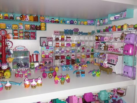 Shopkins Storage, Minnie Toys, Shopkin Dolls, Shopkins Toys, Diy Playroom, Adorable Homes Game, Childhood Memories 2000, Nostalgic Toys, Lol Dolls