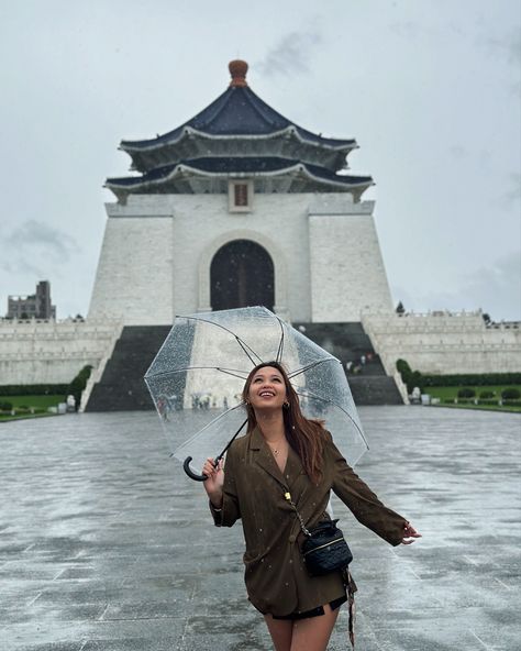 The gloomy weather in Taiwan be matchin’ the aesthetic of my feed 😅🇹🇼 Taiwan Photography, Travel Poses, Gloomy Weather, Travel Pose, Poses Instagram, Taipei Taiwan, August 9, Post Ideas, Taipei