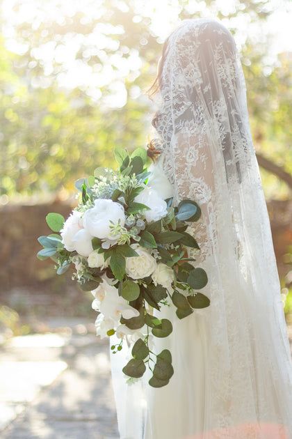 Prom Props, Vintage Wedding Ceremony, Pew Flowers, Backyard Barn, Rustic Wedding Colors, Cascading Bridal Bouquets, Large Flower Arrangements, Wedding Flower Packages, Handmade Bouquets