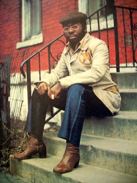 Curtis Mayfield - More than any other musician , this man was a musical genius… Curtis Mayfield, Old School Music, Soul Singers, Soul Funk, Black Music, Jazz Blues, I Love Music, Soul Music, Music Icon