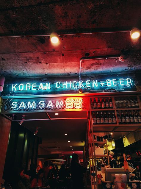 Korean Bar, Chicken Beer, Japanese Restaurant Design, Beer Chicken, Chicken Pictures, Korean Chicken, Asian Street Food, Led Signage, Raising Backyard Chickens