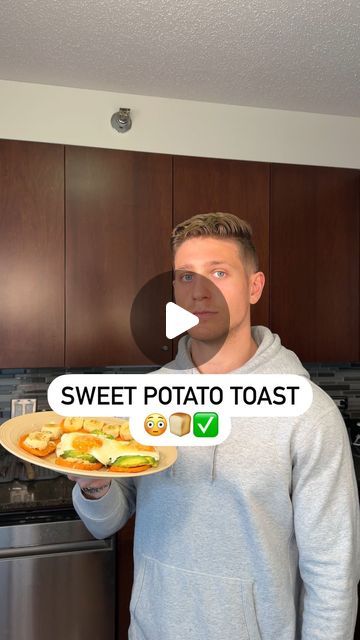 Breakfast With Sweet Potatoes, Sweet Potato Egg, Potato Toast, Clean Eating Plans, Prep Meals, Sweet Potato Toast, Vegan Challenge, Sweet Potato Breakfast, Whole Food Diet