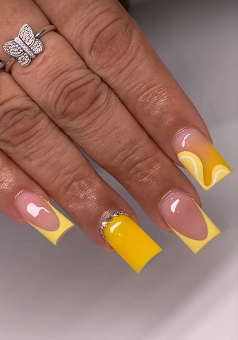 Summer Yellow Nails, Acrylic Toe Nails, Drip Nails, Colored Acrylic Nails, White Acrylic Nails, Girly Acrylic Nails, Cute Acrylic Nail Designs, French Tip Acrylic Nails, Work Nails