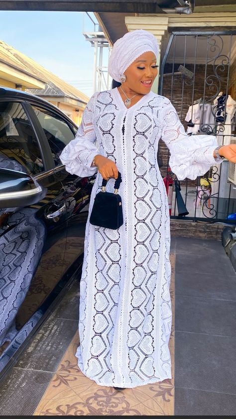 Woman Lace Style, Gown Styles For Laces, Nigerian White Lace Long Gown Styles, White Lace Free Gown Styles Nigerian, White Lace Styles In Nigeria 2023, Latest White Lace Styles In Nigeria, A Line Lace Gown Nigeria, Dry Lace Bubu Gown Styles Nigerian, White Lace Kaftan Styles Nigerian