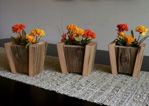 Rustic Barn Wood Flower Pots: Wood Flower Pots, Wooden Plant Pots, Wooden Vases, Wood Pots, Flower Pot Design, Barn Wood Projects, Barn Wood Crafts, Hanging Plants Indoor, Diy Flower Pots