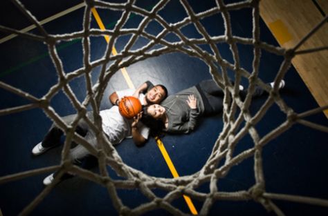 Basketball Basketball Couple Pictures, Basketball Team Pictures, Basketball Couples, Couple Senior Pictures, Basketball Senior Pictures, Tumblr Couples, Basketball Photos, Basketball Photography, Couples Engagement Photos