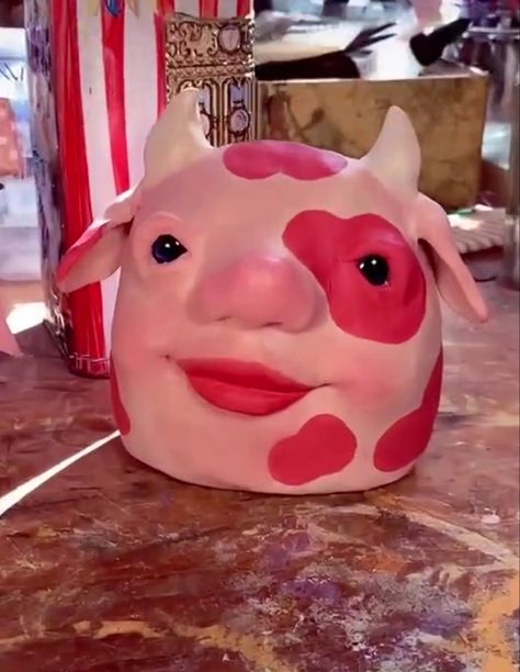 Clay Piggy Bank, Clay Creations, Piggy Bank, Novelty Lamp, Ceramics, Home Decor, Art, Home Décor