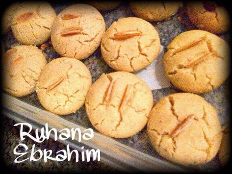 Naan Kathai recipe by Ruhana Ebrahim Naan Khatai, Classy Recipes, Custard Biscuits, Sweet Meat Recipe, Pastries Recipes, Queen Cakes, Creamy Recipes, Coffee Cookies, Biscuits Recipe