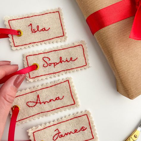 Present Personalised Tag – Stitch Ambition Cool Personalised Gifts, Sewn Gift Tags, Christmas Present Sewing Ideas, Cute Christmas Gifts Homemade, Christmas Stockings Tags, Holiday Gifts To Sew, Hanger Name Tags, Cricut Wrapping Ideas, Hand Embroidered Christmas Napkins