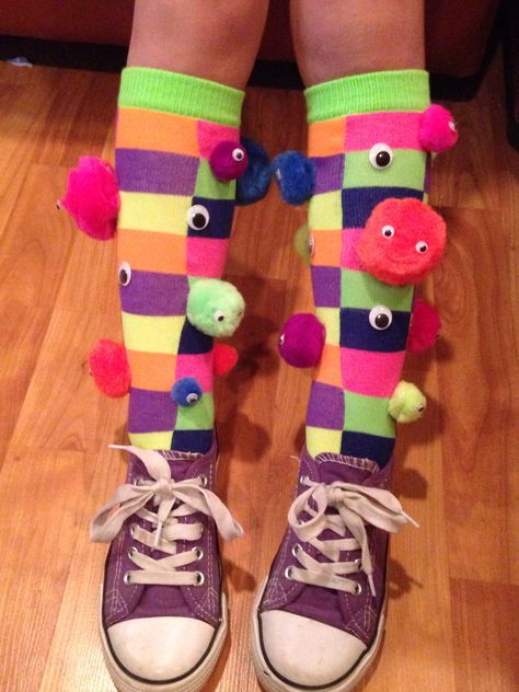 CrAzY SoCk DaY! Funky Socks Day At School, Crazy Sock Day Ideas, Crazy Socks Day, Crazy School Day, Crazy Sock Day, Wacky Socks, Spirit Days, Crazy Hat, Wacky Wednesday