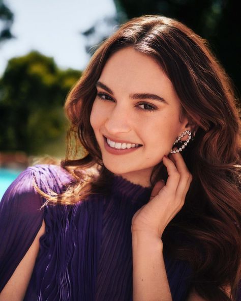 Lily James Photoshoot, Pam And Tommy, Elizabeth Bennet, Lily James, Daily Pictures, English Actresses, British Actresses, Red Carpet Looks, Vanity Fair