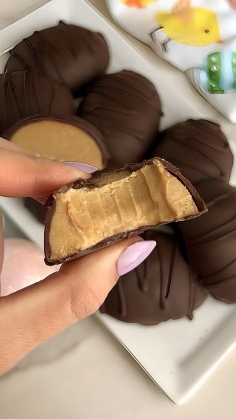 High Protein Reese’s Eggs by colleenshealthylife - FoodSocial Just Ingredients, Reese's Pieces, Protein Treats, Gluten And Dairy Free, Protein Powder Recipes, Protein Desserts, High Quality Protein, Healthy Sweets Recipes, Protein Snacks