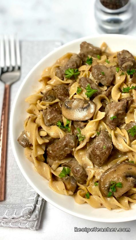 The best recipe for classic beef stroganoff made in your Instant Pot. All ingredients cook to creamy, delicious, beefy perfection right in your favorite pressure cooker. #beef #stroganoff #instantpot #dinnerrecipe #recipe Instant Pot Beef Stroganoff Easy, Pressure Cooker Beef Stroganoff, Recipe Teacher, Instant Pot Beef Stroganoff, Classic Beef Stroganoff, Pressure Cooker Beef, Beef Stroganoff Easy, Potted Beef, Stroganoff Recipe