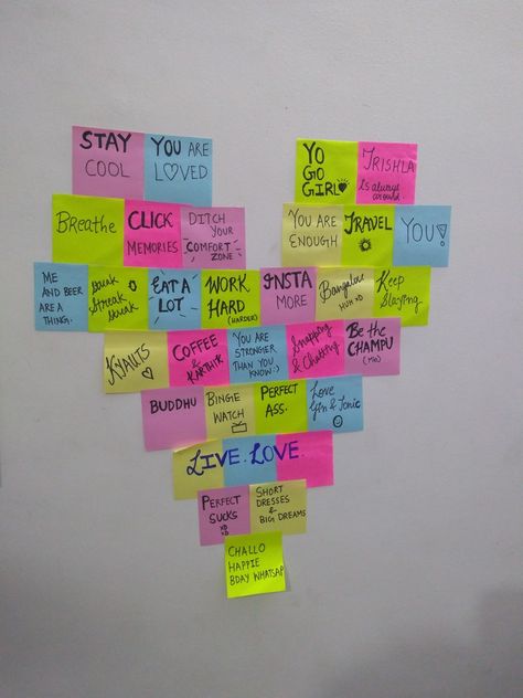 Stick Notes Ideas Wall Study, Positive Sticky Notes Quotes, Sticky Notes Ideas Wall Bedroom, Stick Notes Ideas Wall, Positive Post It Notes, Positive Sticky Notes, Positive Notes For Students, School Sticky Notes, Sticky Notes Collection